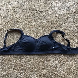 black lululemon sports bra worn a couple of times